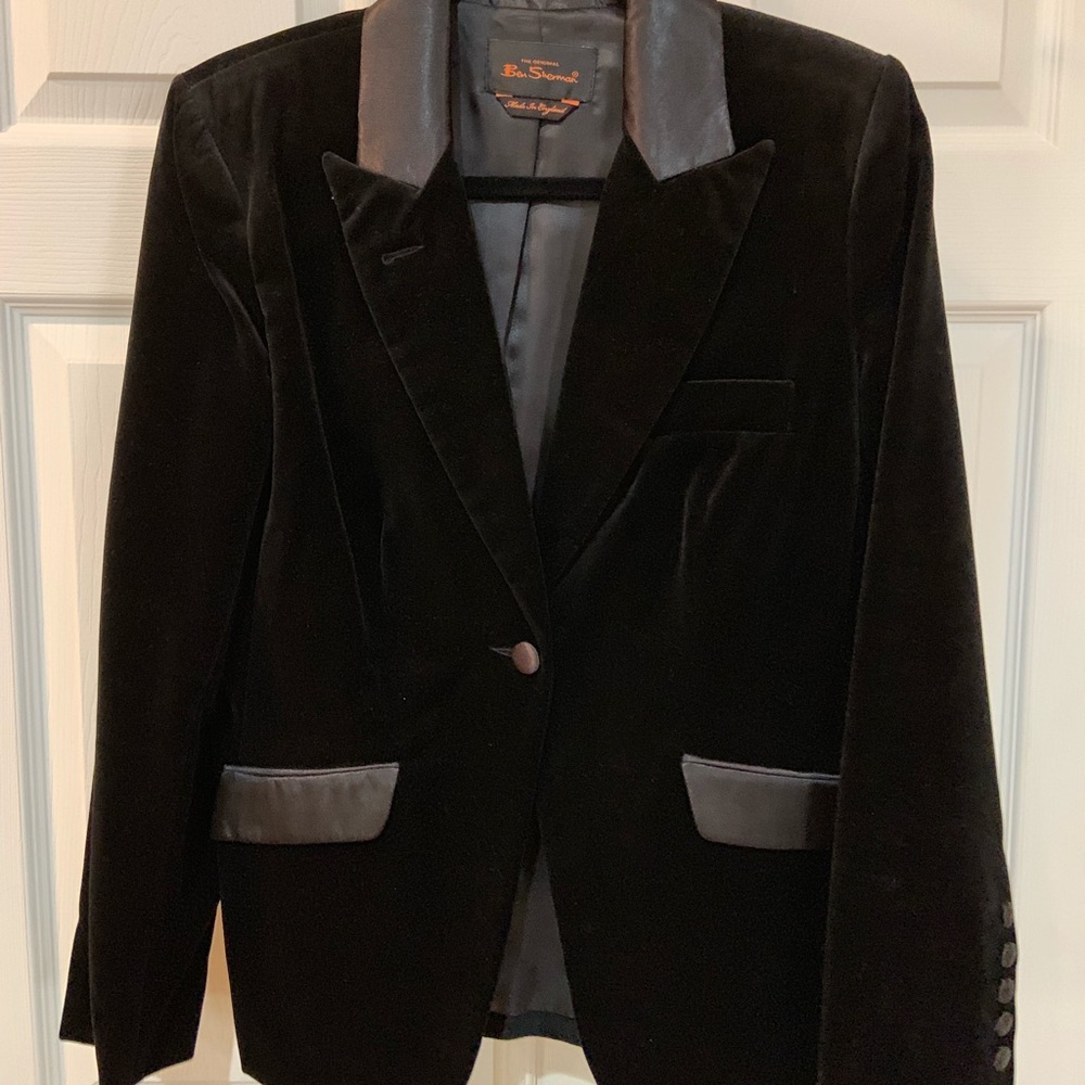 Women’s tuxedo jacket
